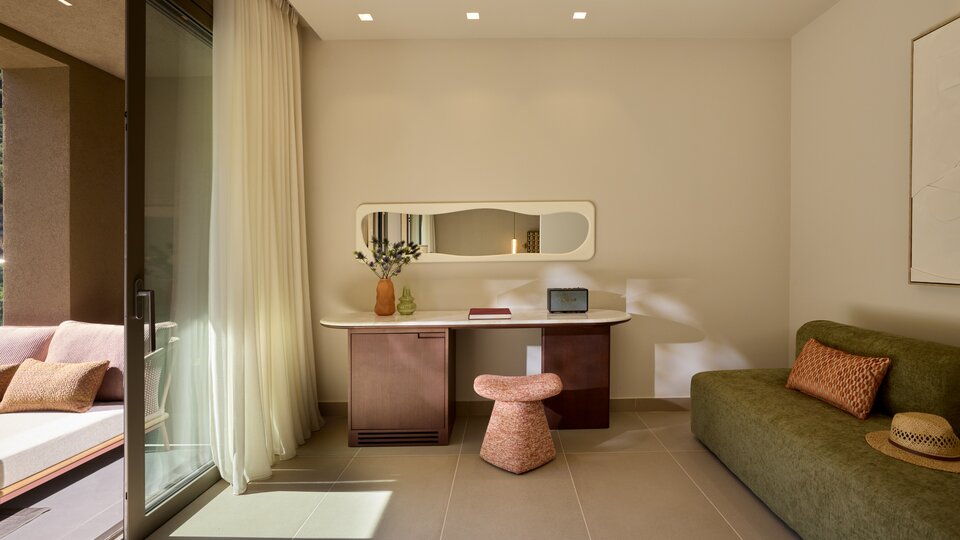 Tiara Holidays - Avali Mar-Bella - Rooftop Deluxe Double Room Mountain view - dnevna soba